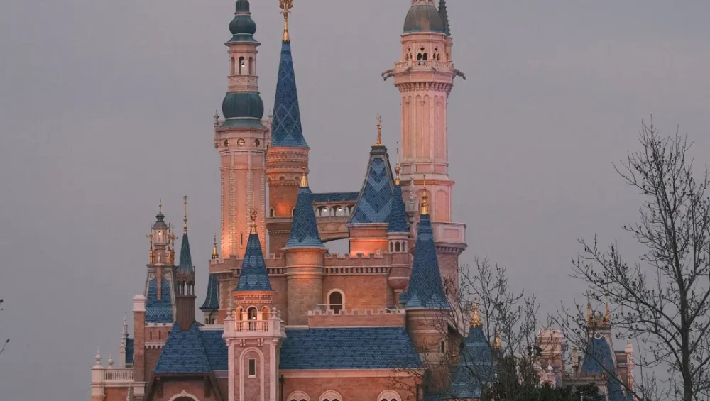 Hong Kong Disneyland vacation